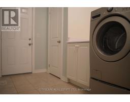 Great room - 17 - 3045 Gladeside Avenue, Oakville, ON L6M0R3 Photo 9