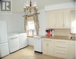 Upper Floor - 49 Algoma Street, Toronto, ON M8Y1C4 Photo 11