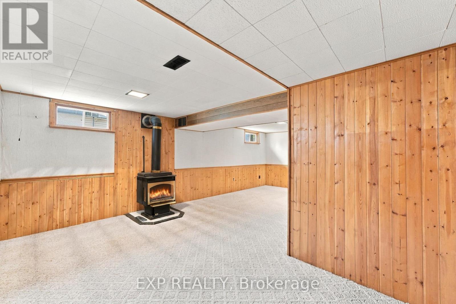 724 MCKELLAR STREET - 33