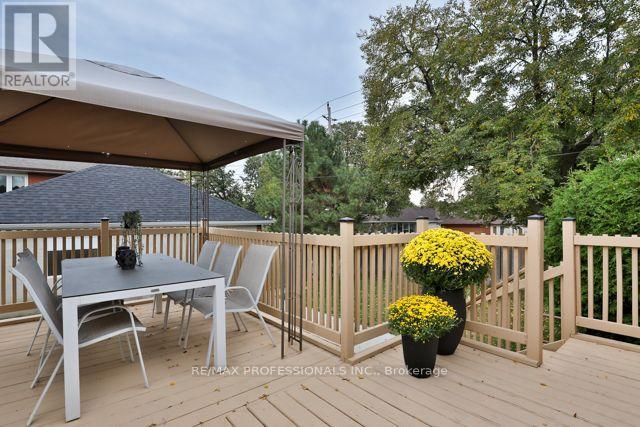 17 LONEY AVENUE - 25