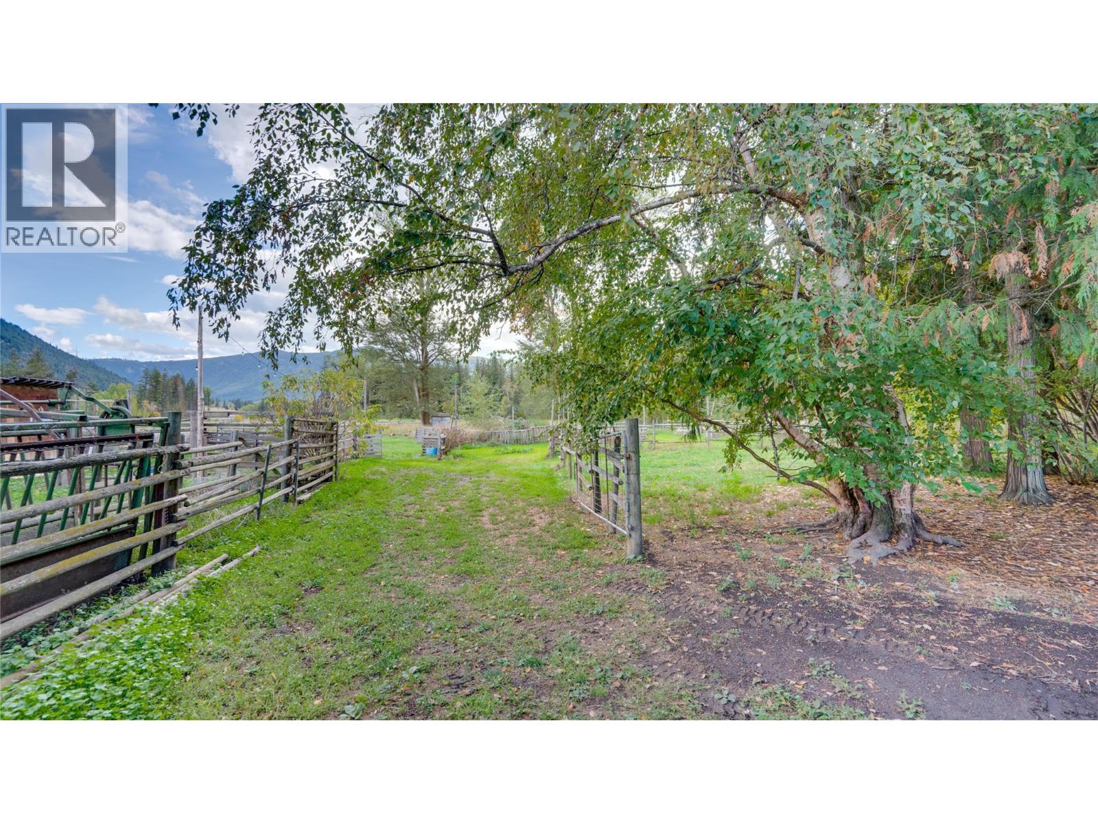 3545 Shaw Road - 90