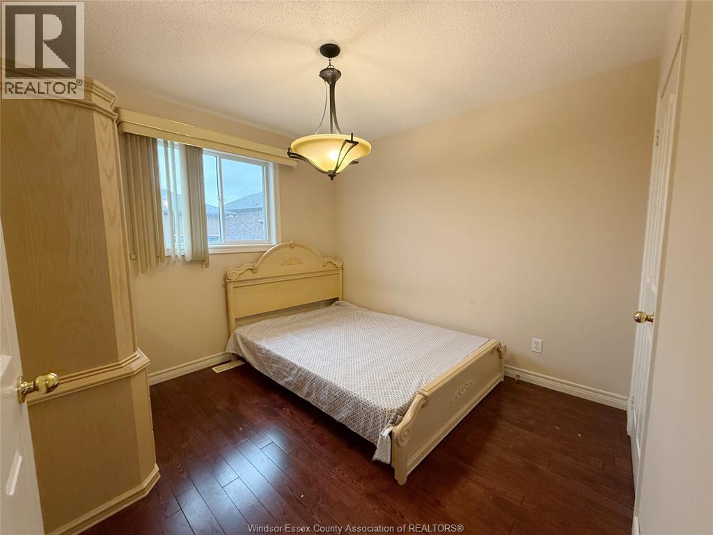 546 Compton Court — photo 10