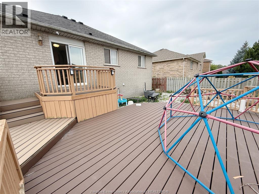 546 Compton Court — photo 21