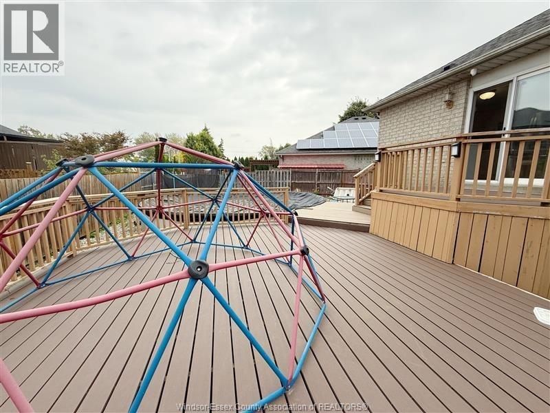 546 Compton Court — photo 23