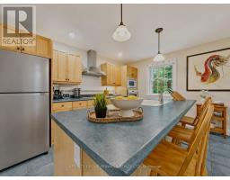 38 Westview Drive, Kawartha Lakes, ON K0L2W0 Photo 13