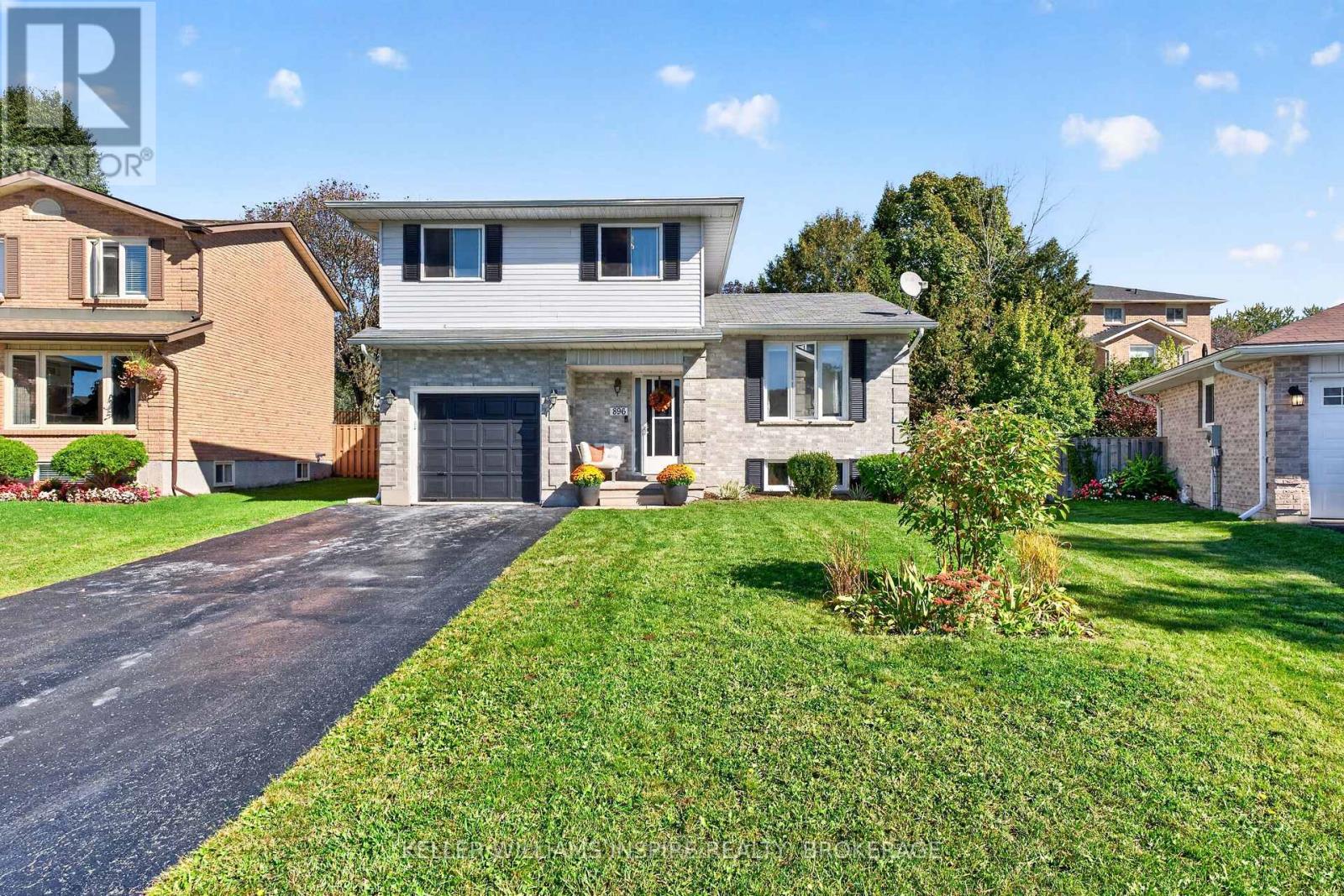 896 MONA DRIVE - 1