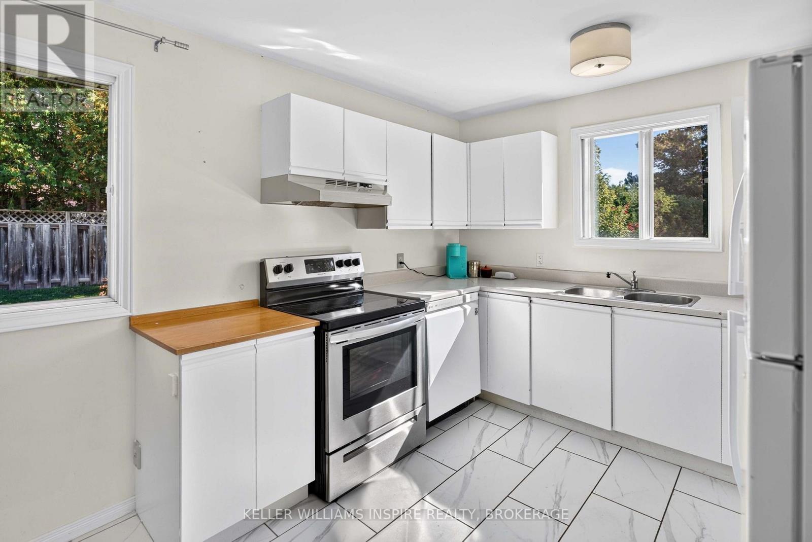 896 MONA DRIVE - 15