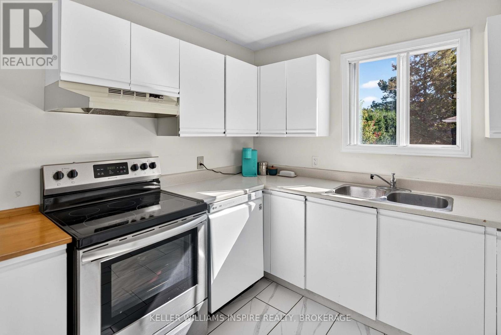 896 MONA DRIVE - Image 17