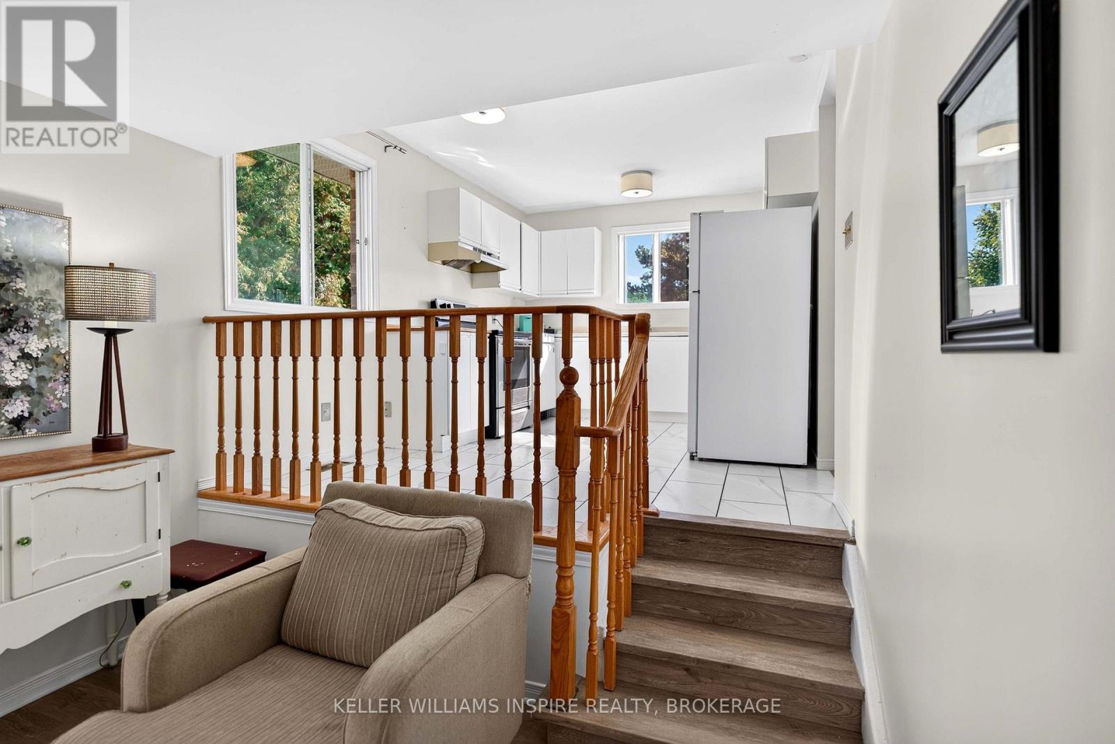 896 MONA DRIVE - 20