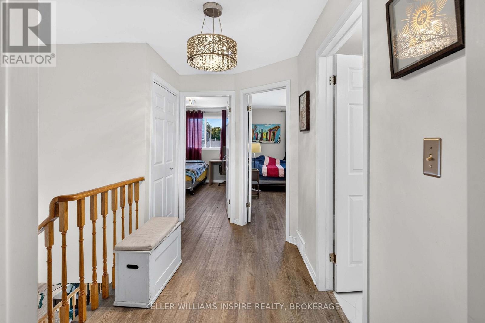 896 MONA DRIVE - 24