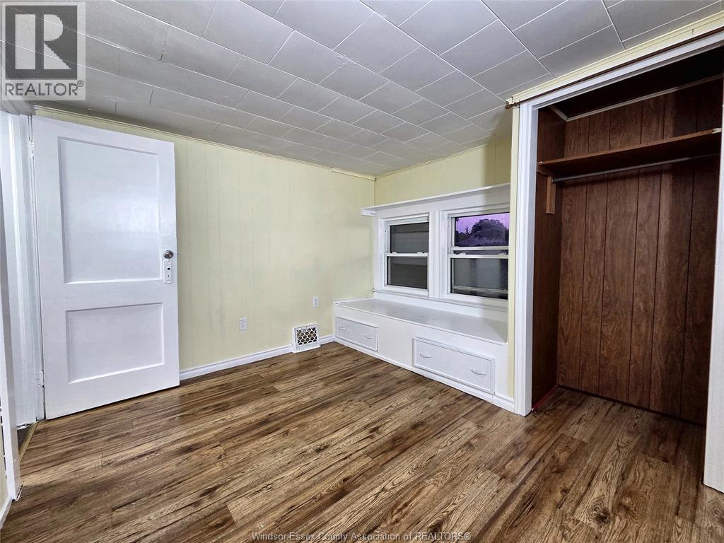 328 John B Avenue — photo 8