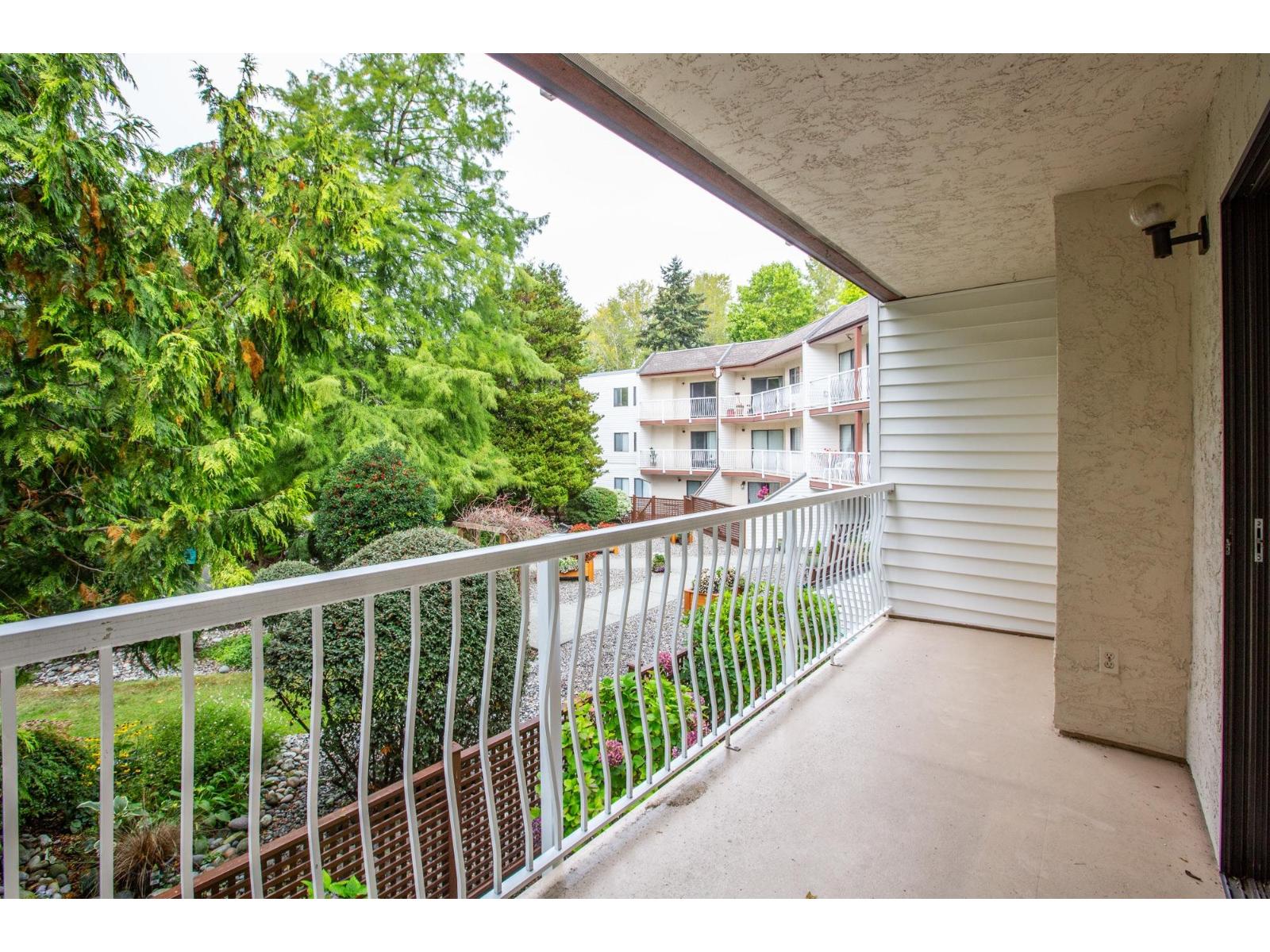 203 12890 17 AVENUE, Surrey