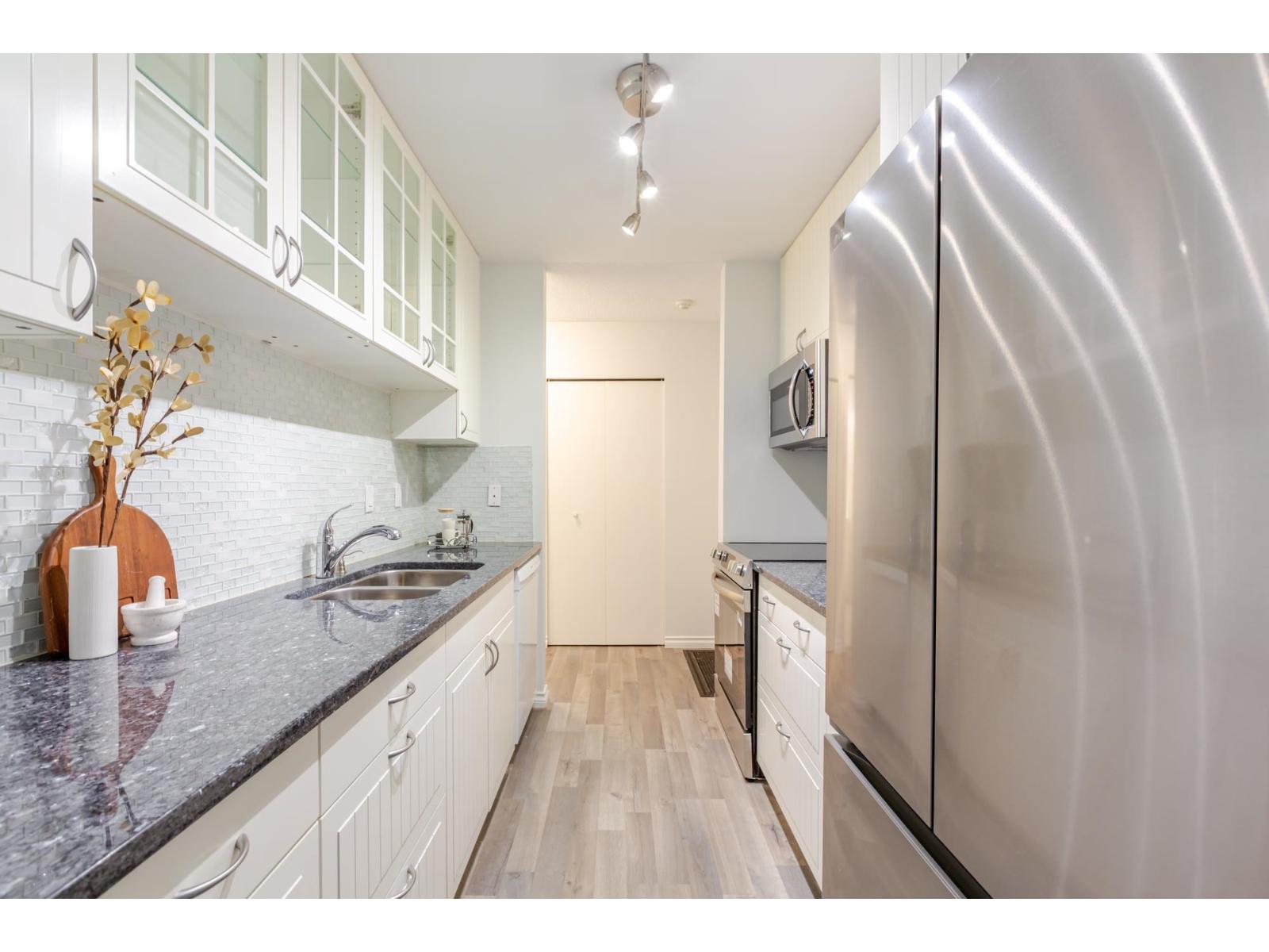203 12890 17 AVENUE, Surrey