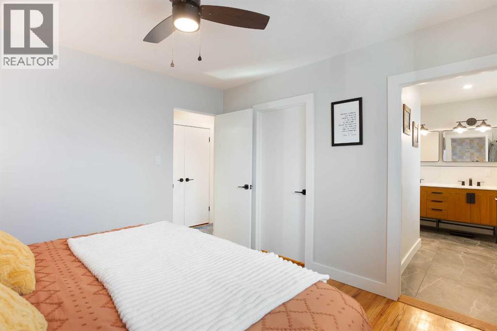 728 71 Avenue SW - Image 17
