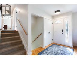 728 71 Avenue SW - photo 4