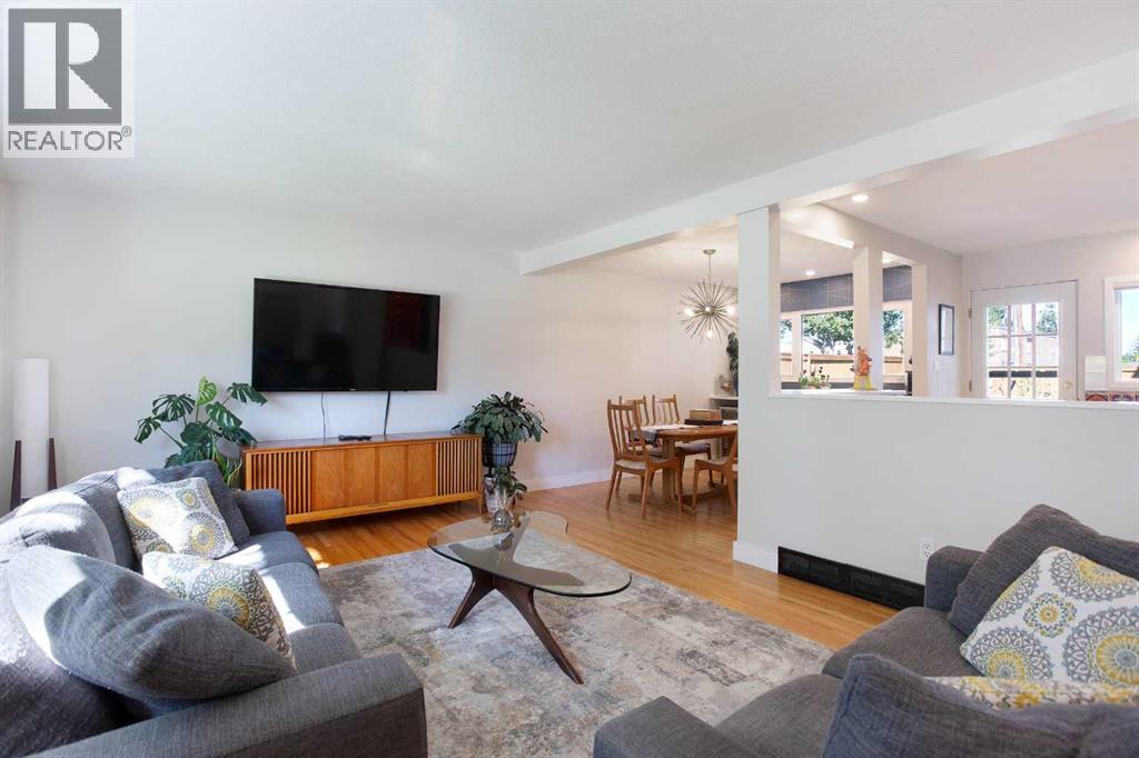 728 71 Avenue SW - Image 6