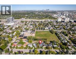 728 71 Avenue SW - photo 41