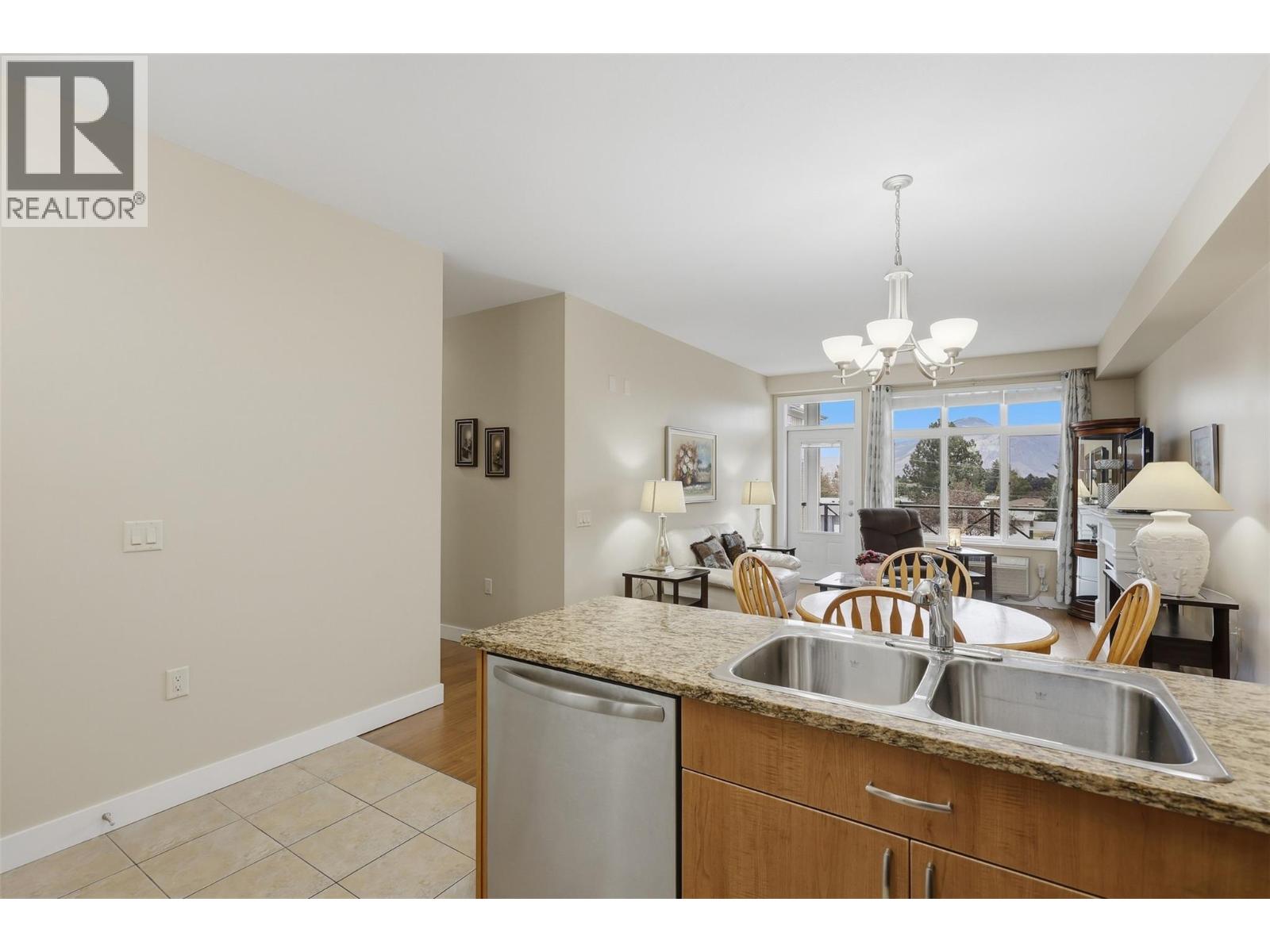 #301 760 MAYFAIR Street - 6