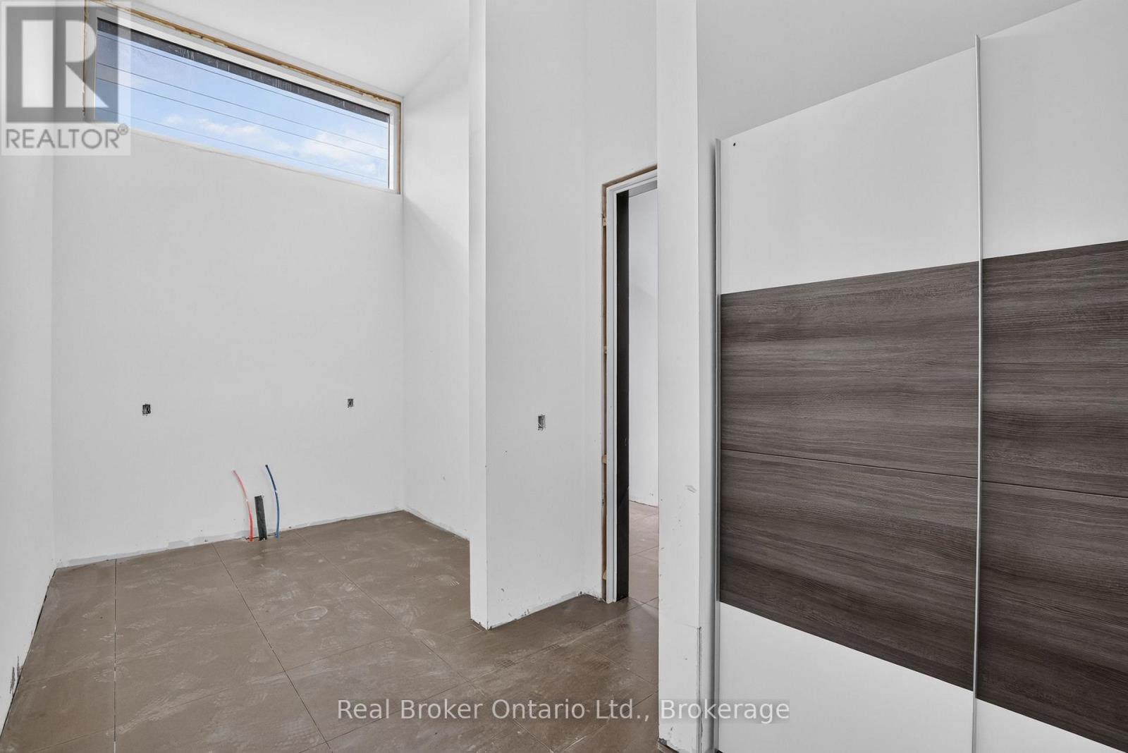 1 MEADOWLARK WAY - 34