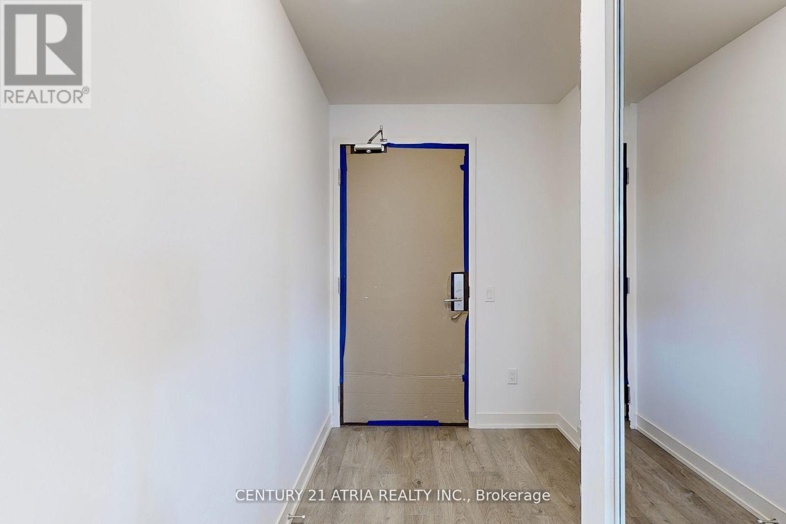 4955 Yonge Street — photo 32