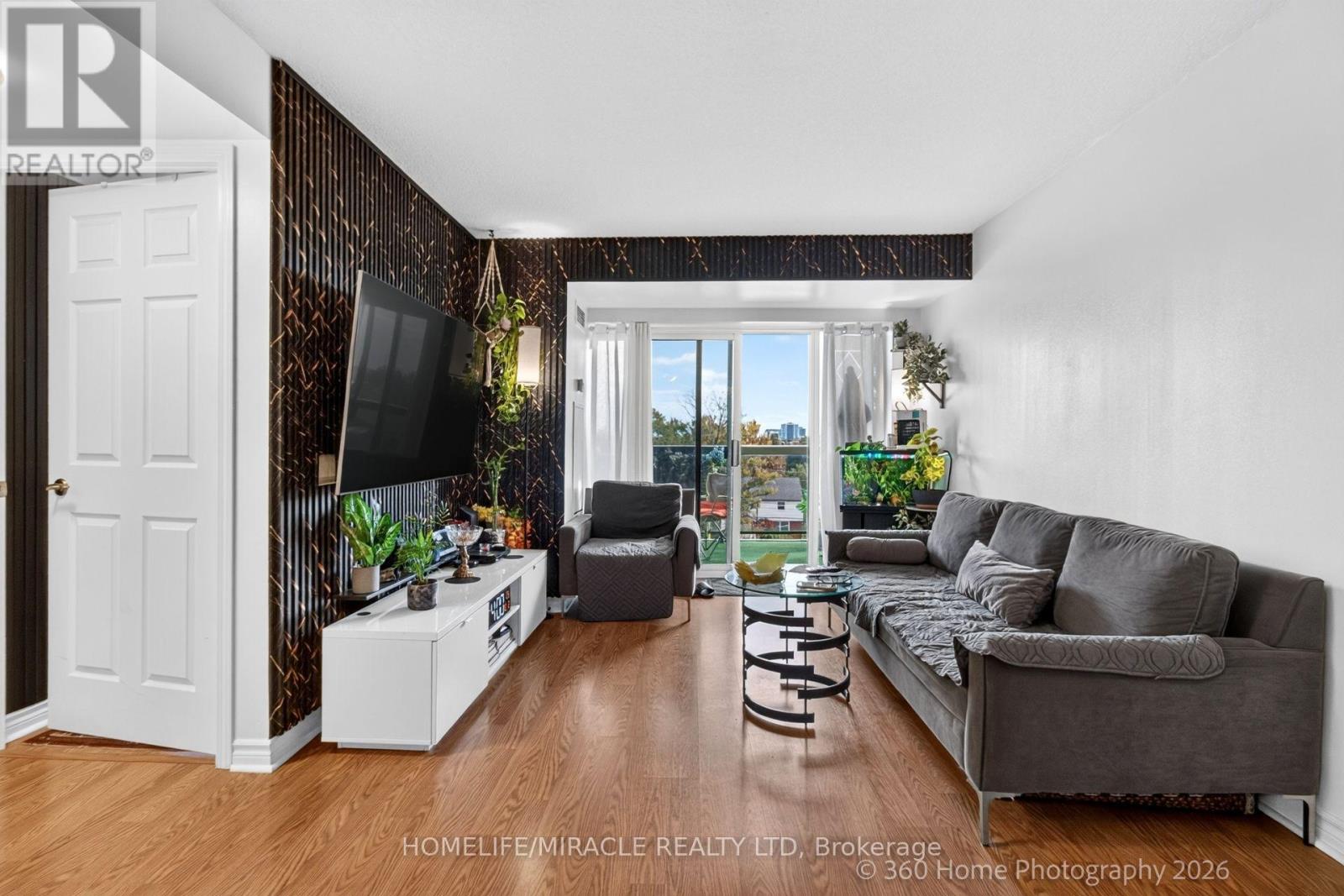 441- 18 Mondeo Drive, Toronto, ON photo 10