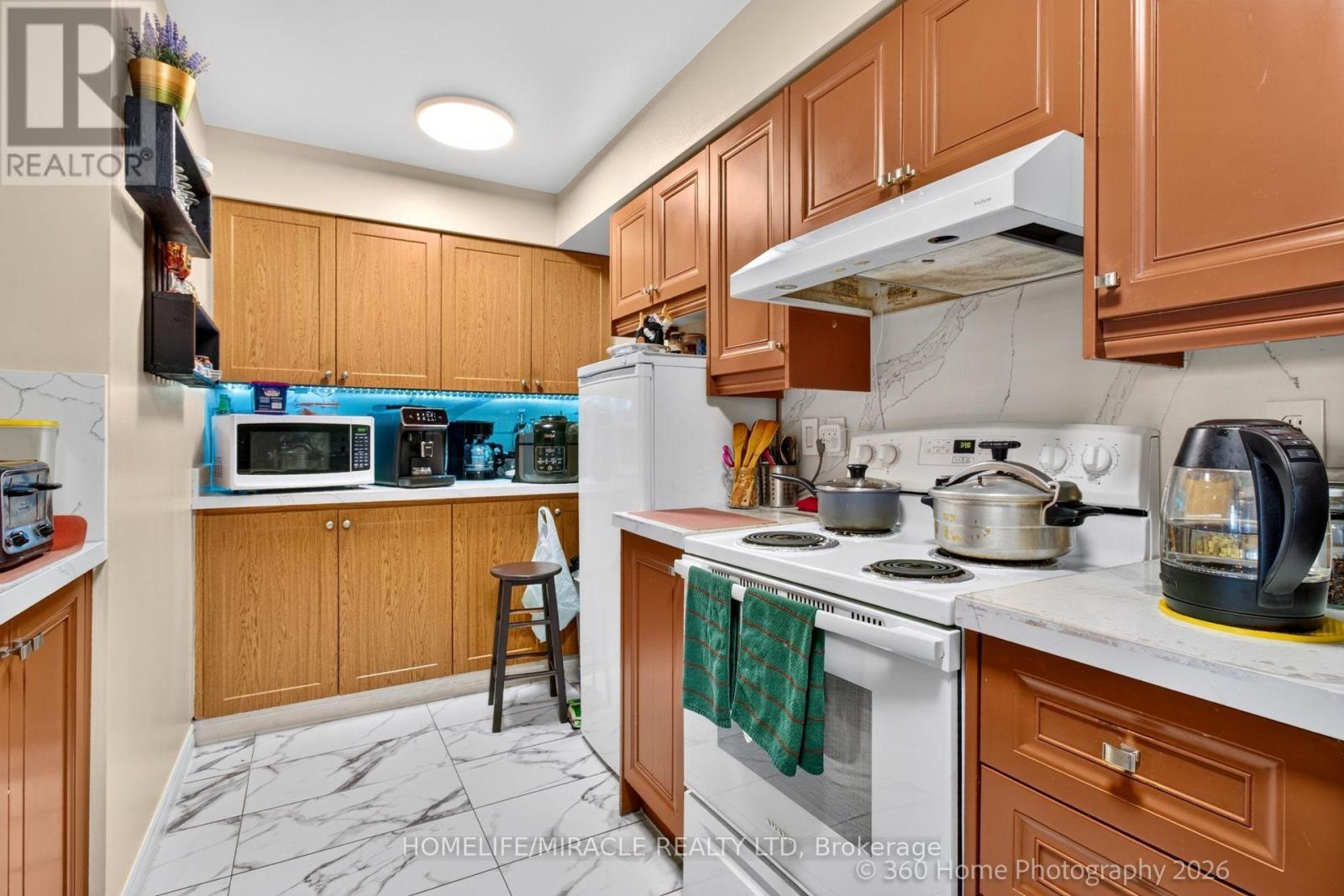 441- 18 Mondeo Drive, Toronto, ON photo 17