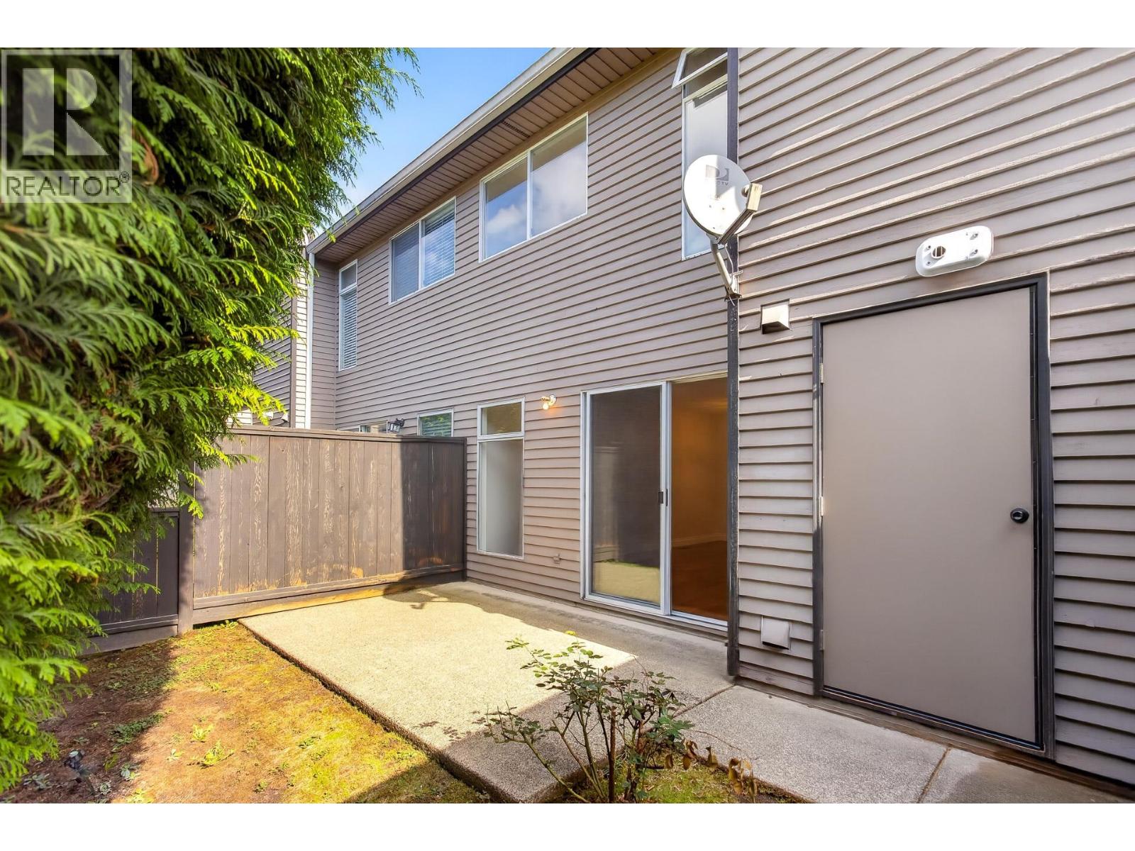 Photo of 3 8540 BLUNDELL ROAD 20