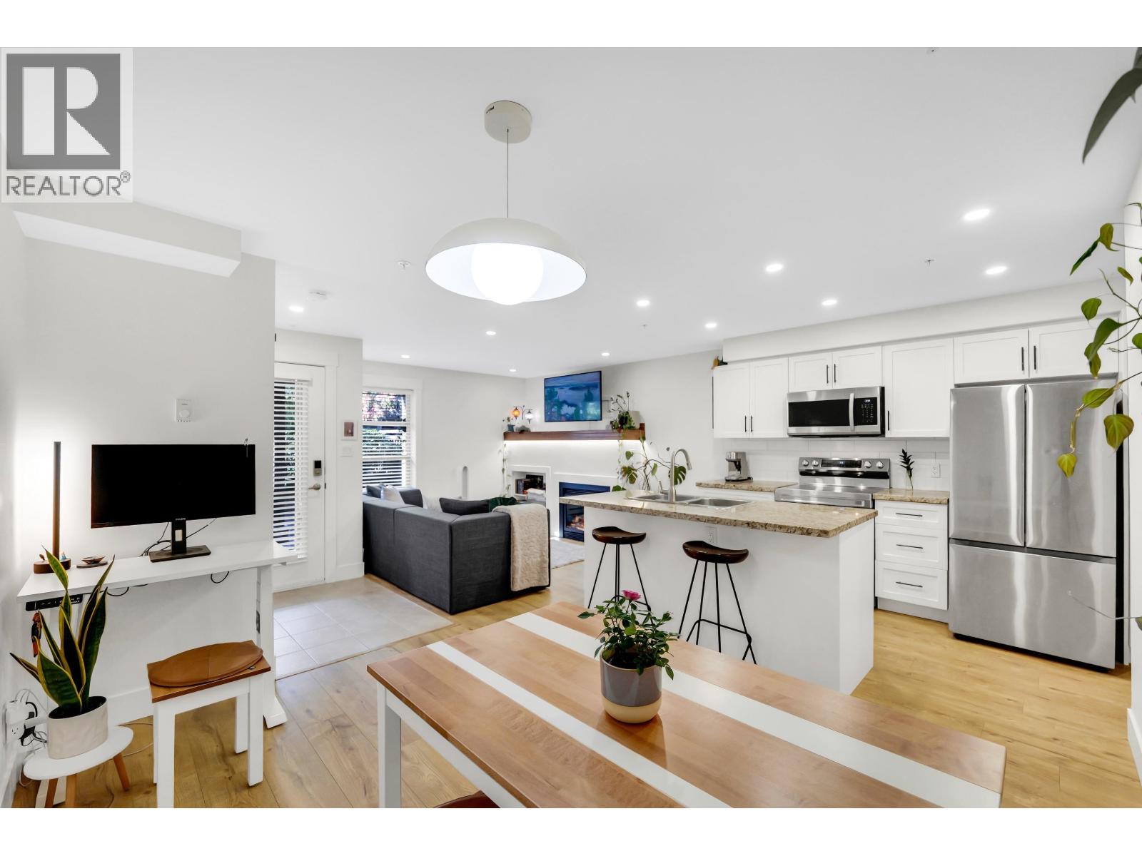 102 1174 WINGTIP PLACE, Squamish