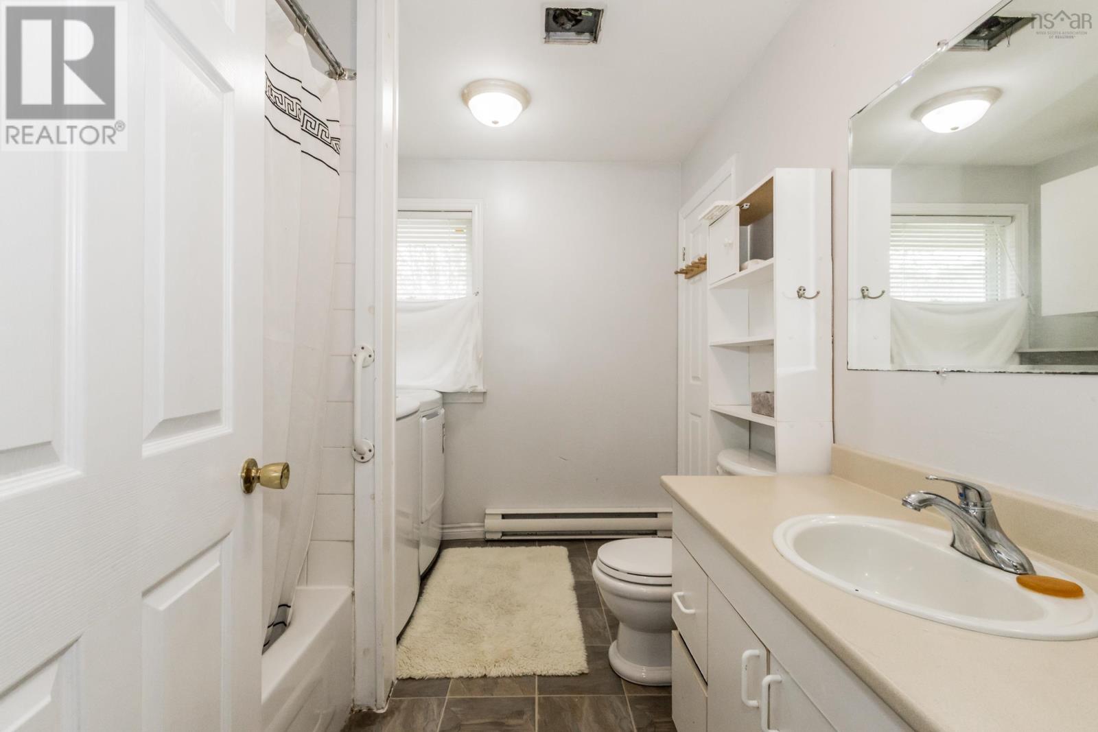 11 Robie Tufts Drive - 17
