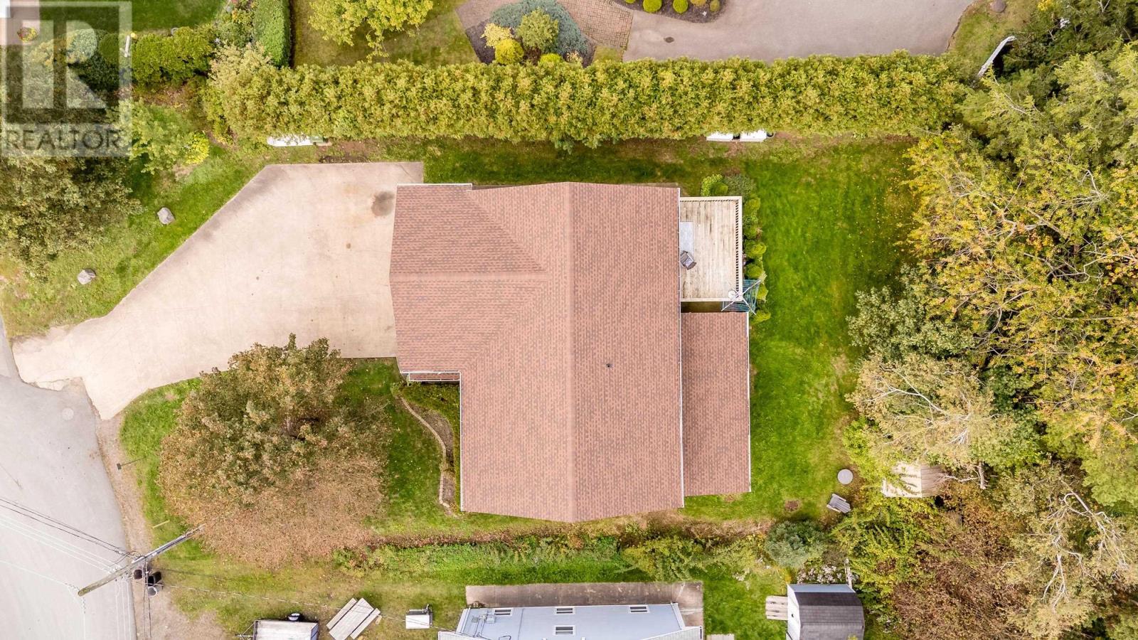11 Robie Tufts Drive - Image 29