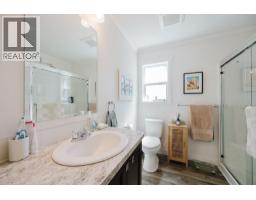 13 4496 Sunshine Coast Highway, Sechelt, BC V7Z0C3 Photo 14