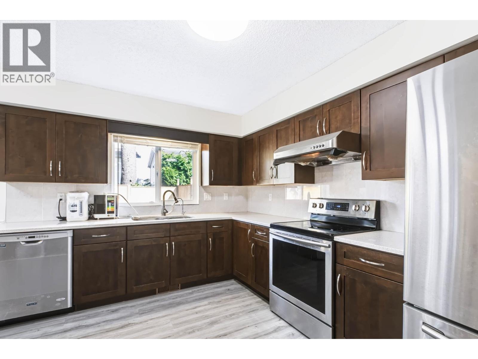 10680 HOLLYMOUNT DRIVE, Richmond - Image 1