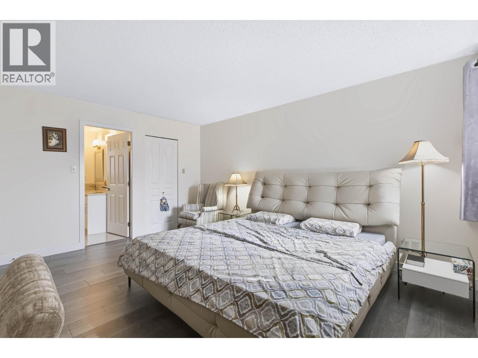 10680 HOLLYMOUNT DRIVE, Richmond - Image 1