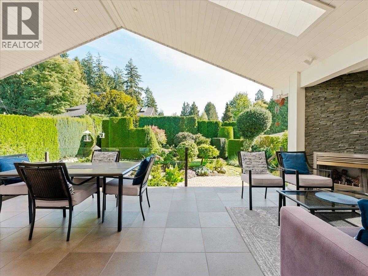 1160 14TH STREET, West Vancouver
