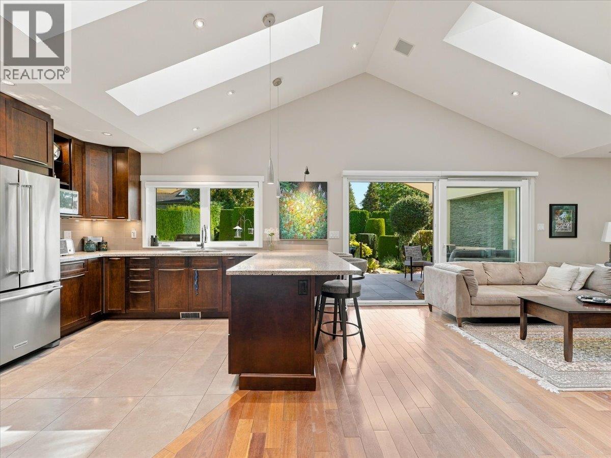 1160 14TH STREET, West Vancouver