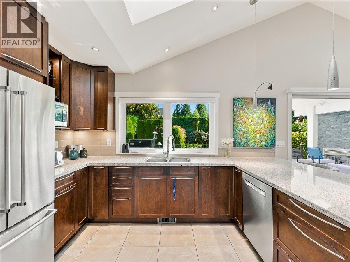 1160 14TH STREET, West Vancouver
