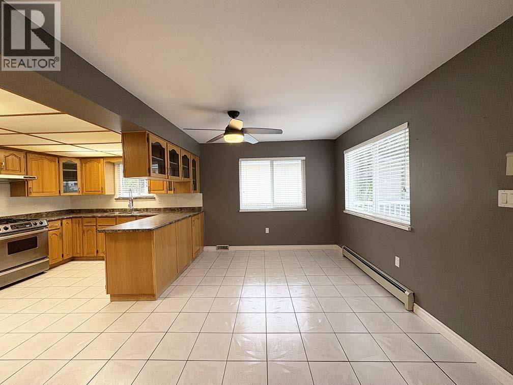 Upper 5225 CANADA WAY, Burnaby - Image 1