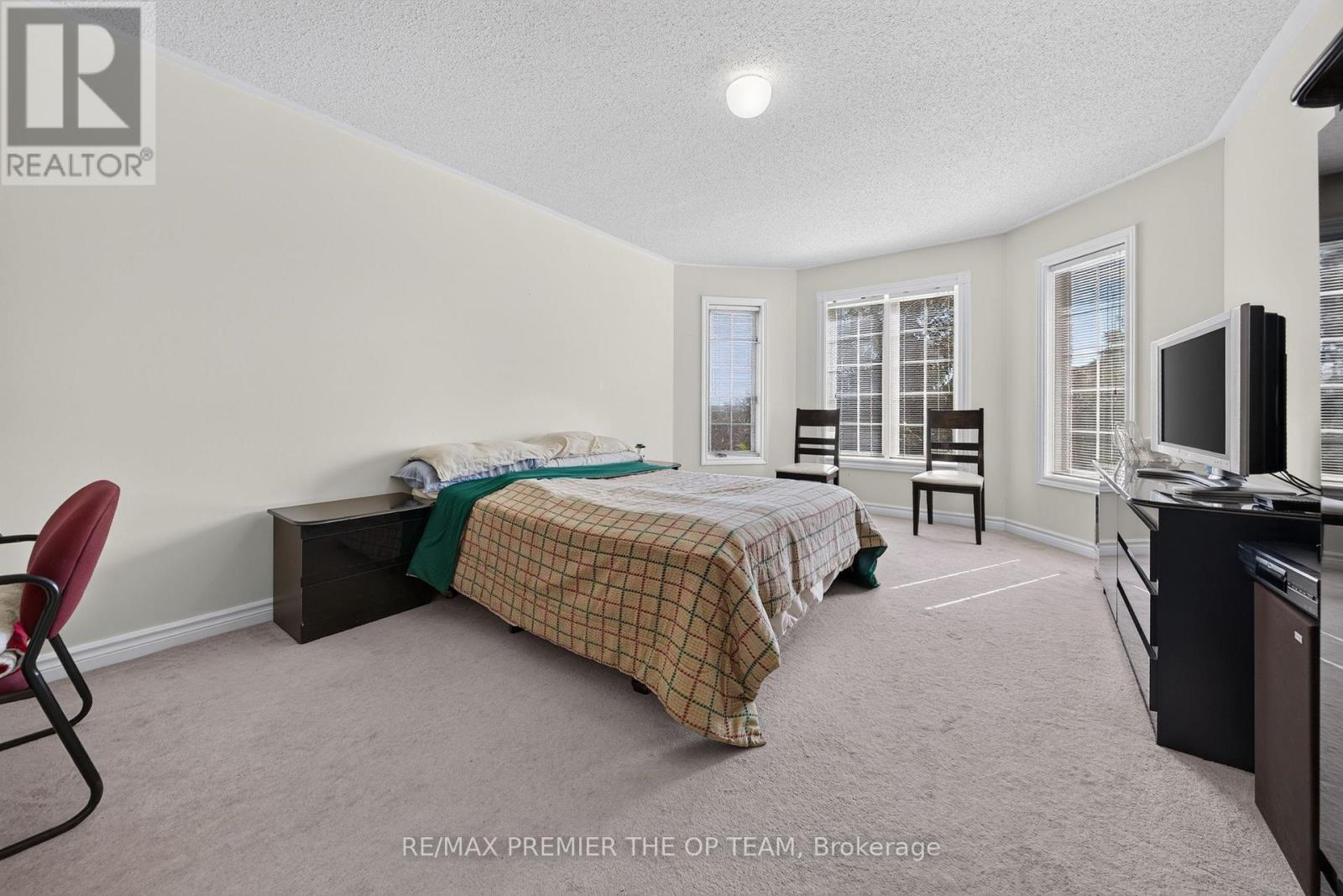 151 STELLICK AVENUE - 24