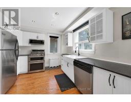 79 Blake Street, Barrie, ON L4M1C2 Photo 11