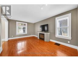 Bedroom 3 - 79 Blake Street, Barrie, ON L4M1C2 Photo 8