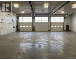8811 109 Street, Fort St  John, BC V1J7C5 Photo 6