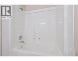 124 Everridge Gardens SW - photo 20