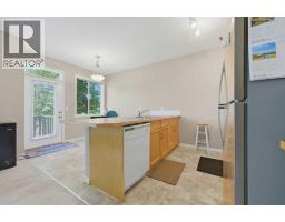 124 Everridge Gardens SW - photo 6
