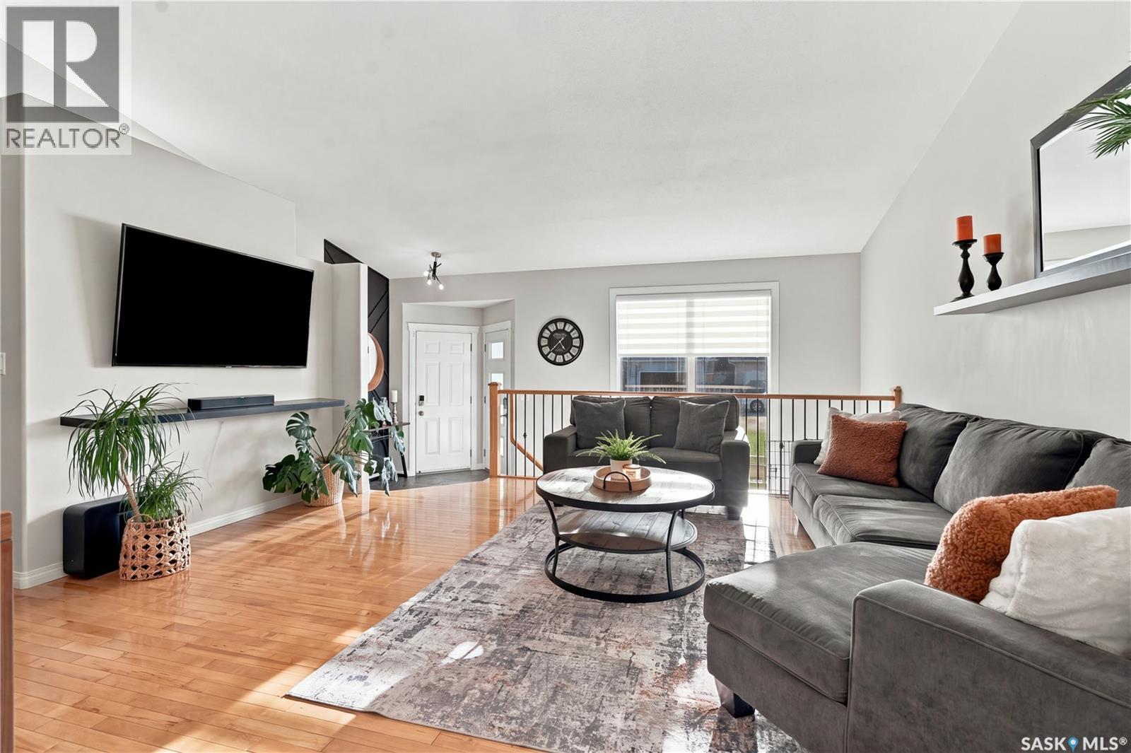 130 Kutz CRESCENT - Image 7