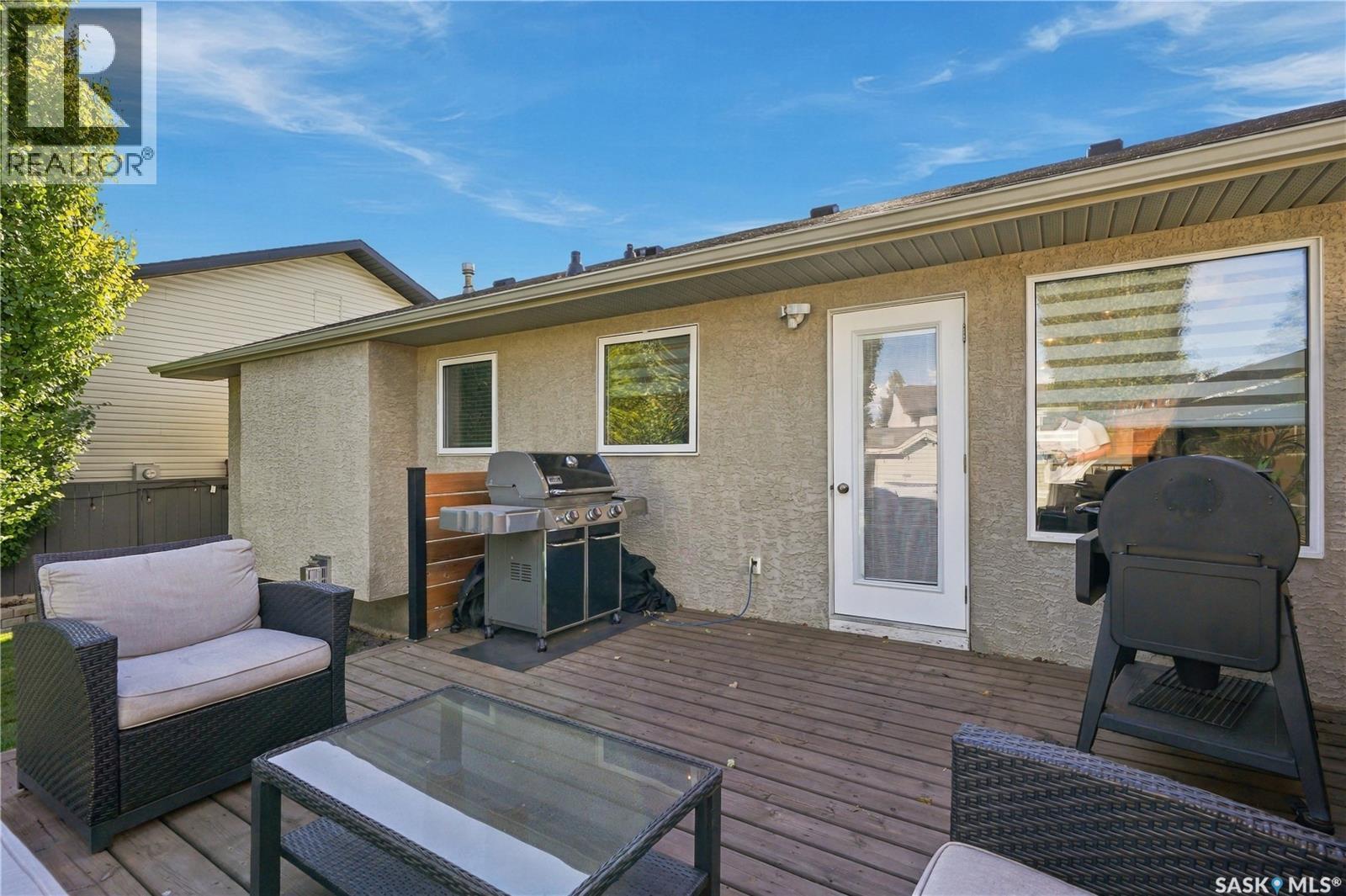 130 Kutz CRESCENT - Image 53