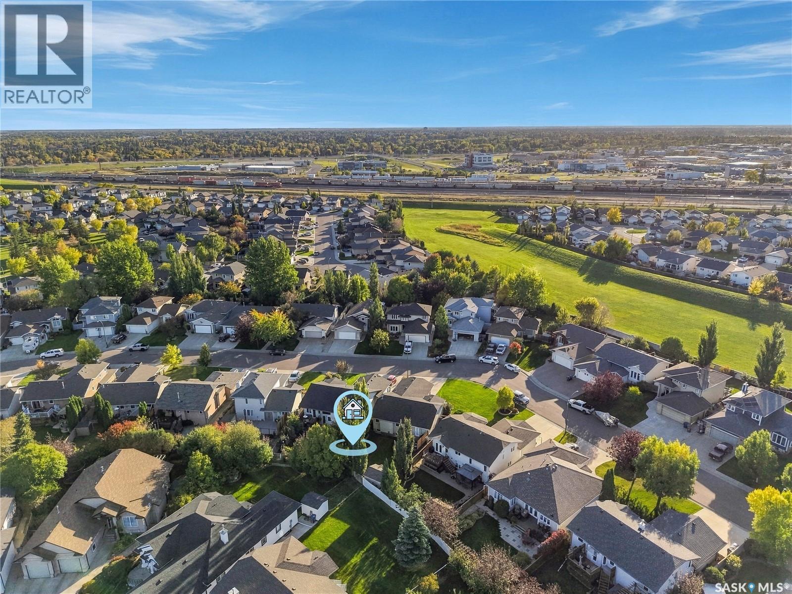 130 Kutz CRESCENT - Image 56