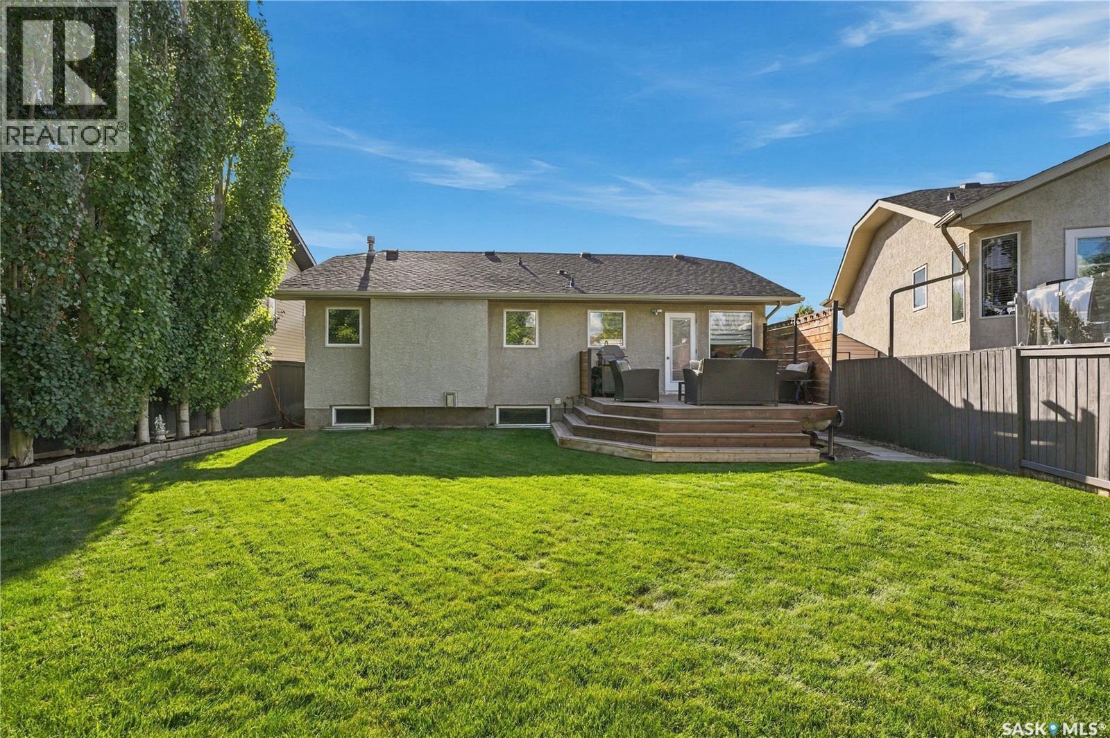 130 Kutz CRESCENT - Image 50