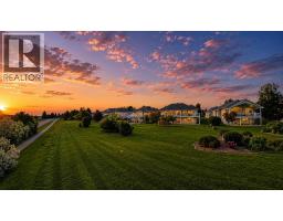 3023 Cottonwood Way Sw, Medicine Hat, AB T1B4J6 Photo 30