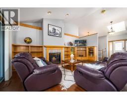 Primary Bedroom - 3023 Cottonwood Way Sw, Medicine Hat, AB T1B4J6 Photo 11