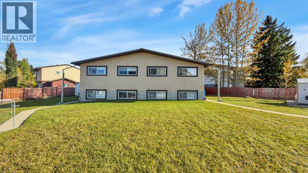 Listing photo – 5745 & 5743, 53 Streeet, Rocky Mountain House